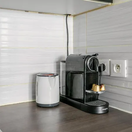Apartment Charming, Paris In 15 Minutes, Private Parking *